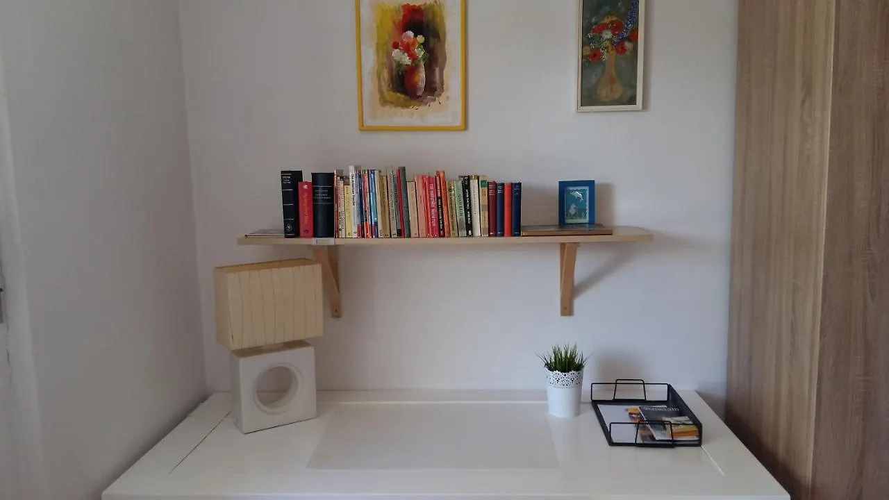 Apartment Dee&Dee Split 0*,  Croatia